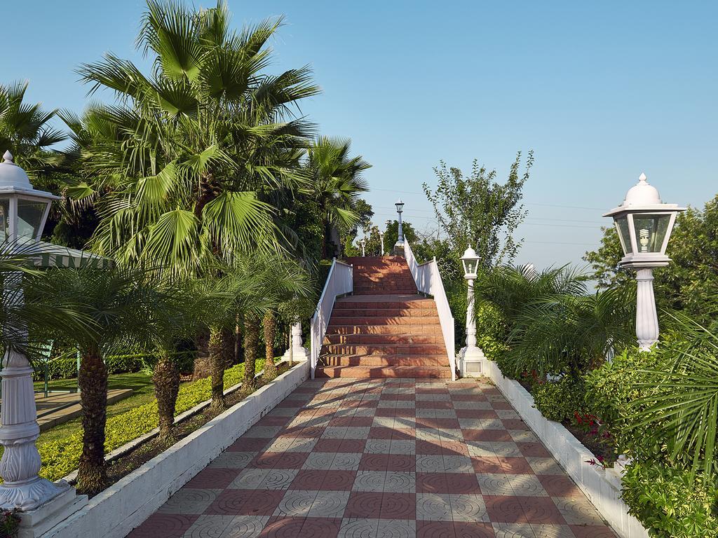Club Mahindra Kandāghāt Kültér fotó